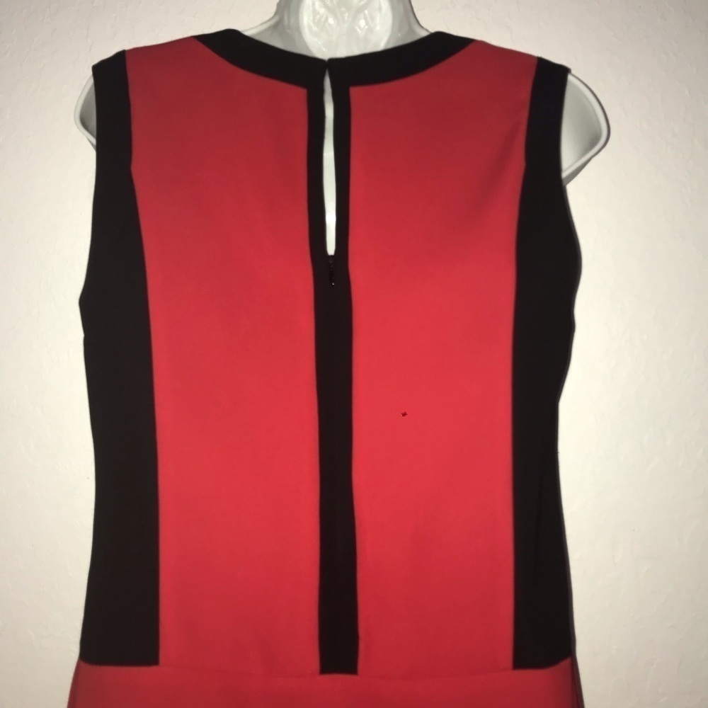 Vince Camuto Red Color Block Keyhole Back Dress - image 7